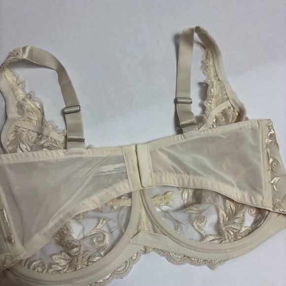 Soma underwire white shimmer lace bra - Picture 4 of 5